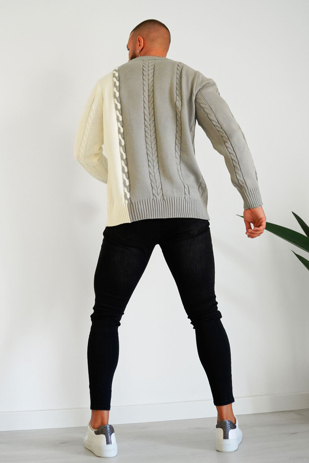 Men's Color Block Sweater - Grey & White