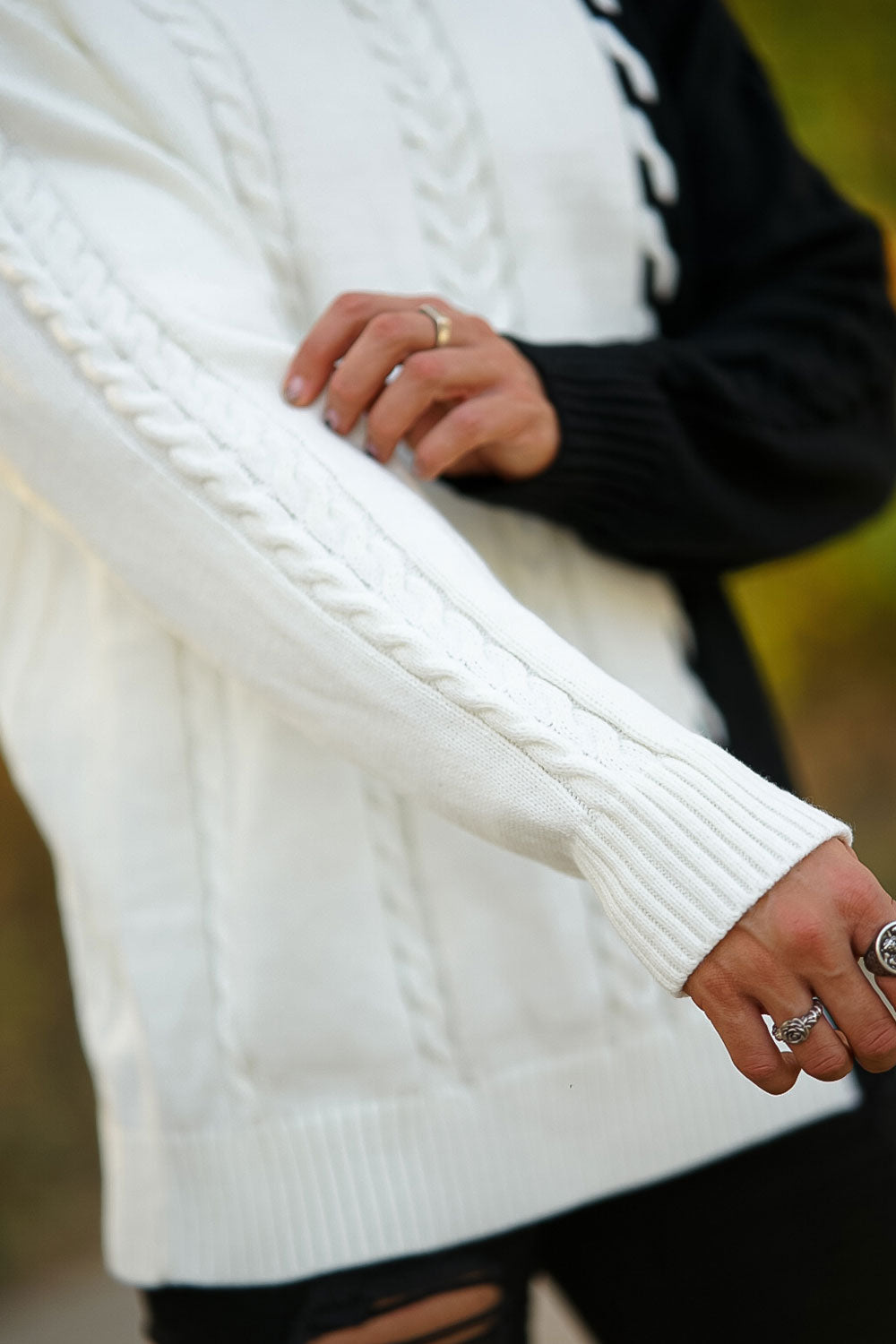 Men's Color Block Sweater - Black & White