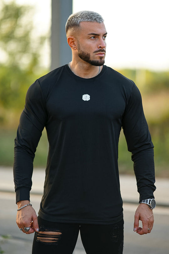 Men's Black Round-Neck Pullover: Comfort Redefined