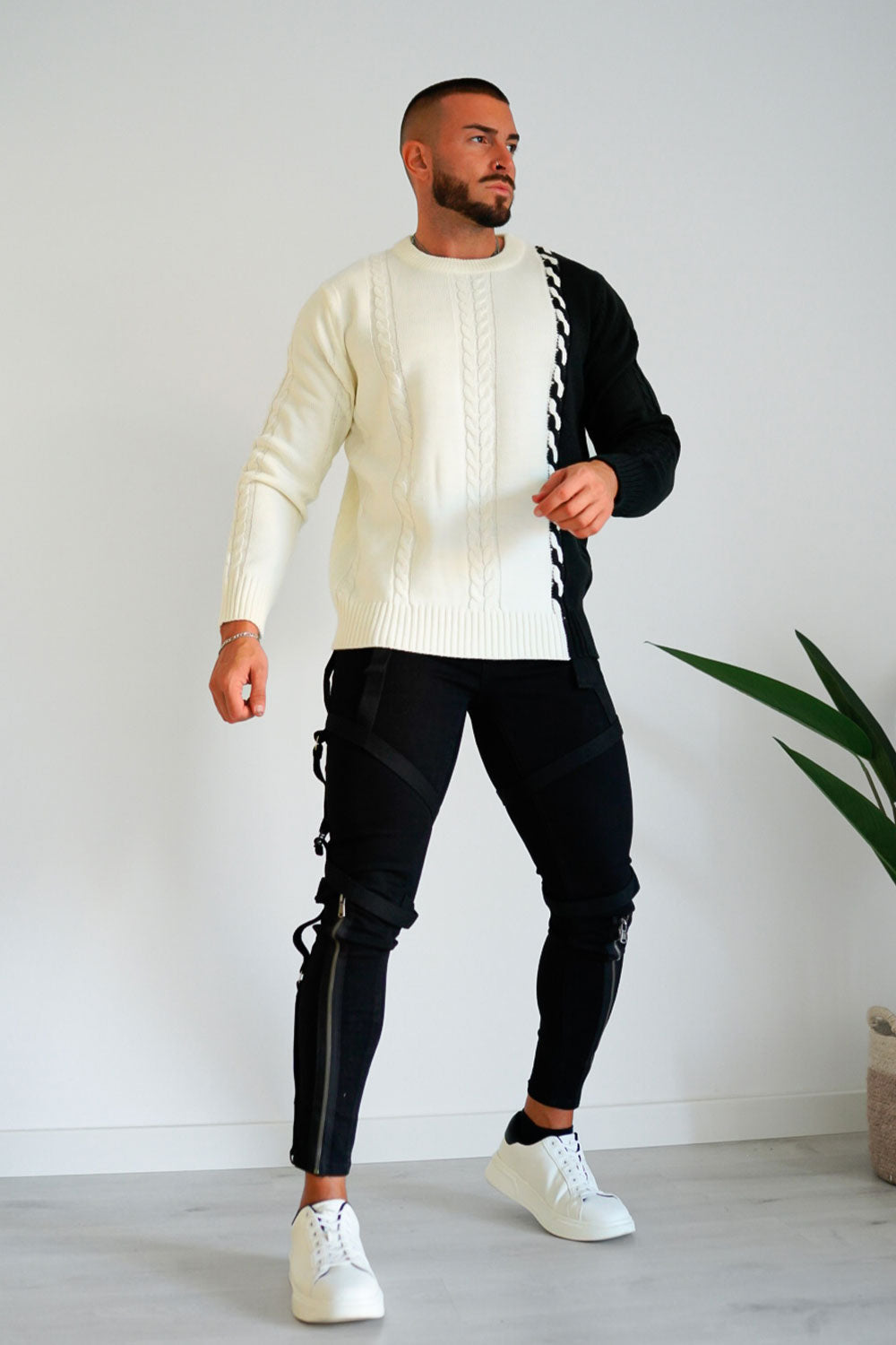 Men's Color Block Sweater - Black & White